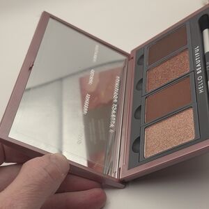 Chella x Vela Beauty Blushing Eyeshadow Palette - Brand New In Box